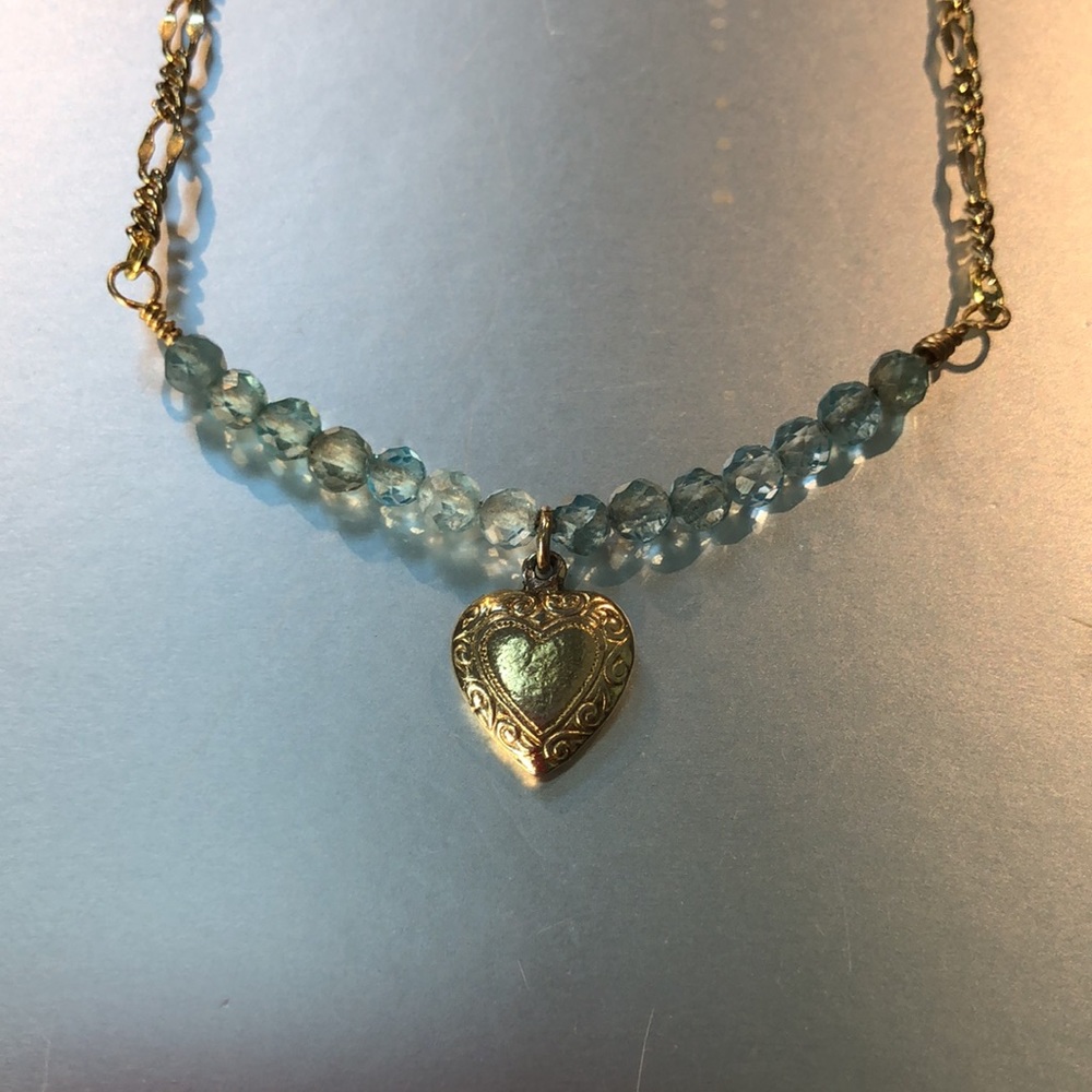 HAND CRAFTED Blue Gold apatite Heart Pendant necklace Dainty Feminine Metallic - Picture 4 of 9